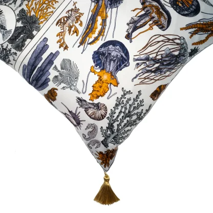 Silk Cushion The Sea Life White - Image 2