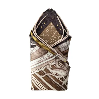 Silk pocket square Il Carnevale di Venezia Bronze folded – Ilona Tambor