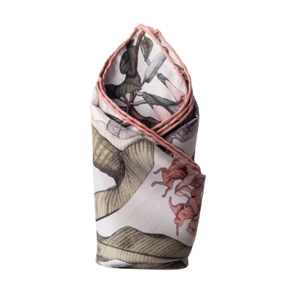 ivory silk pocket square The True Summer Ilona Tambor
